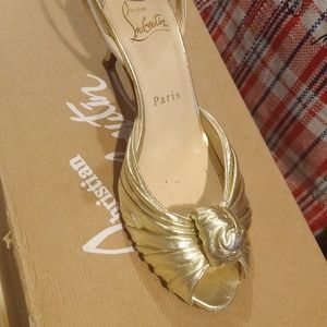 Christian Louboutin kitten heels sandals in gold